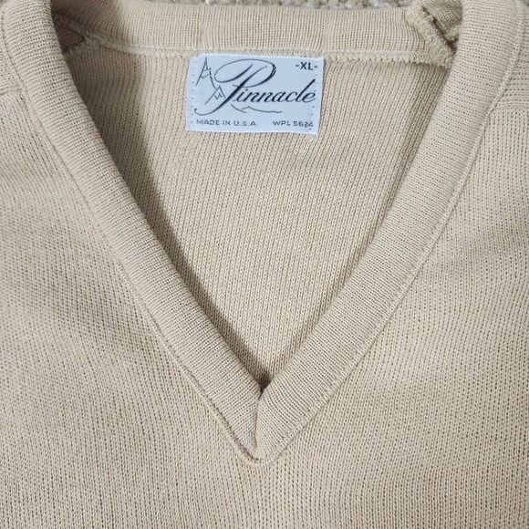 Pinnacle Made in USA Beige Knit V-Neck Sweater Men's XL Vintage 70s-80s - Picture 2 of 7